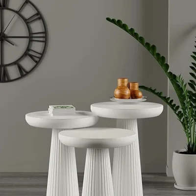 Minimalist tasarıma sahip beyaz renkli modern üçlü sehpa seti, salonlar için ideal