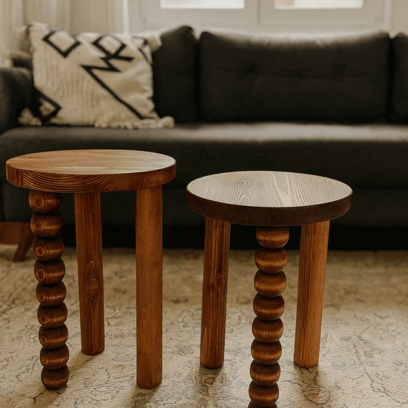 Rustik yüzeyli ahşap mantar sehpa